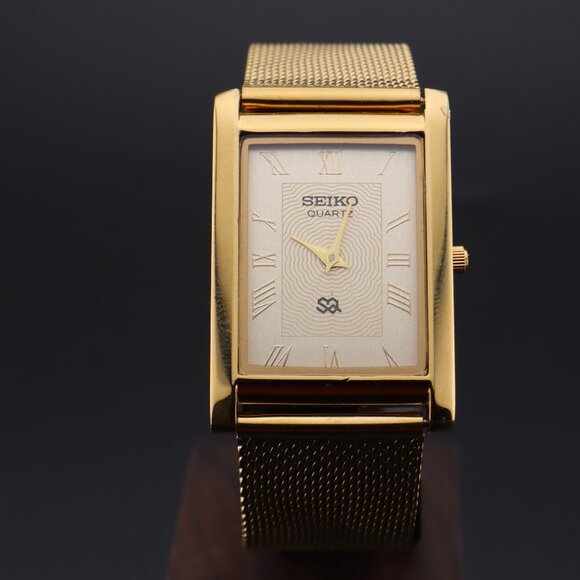 Vintage Seiko Slim Quartz Gentlemen's Wrist Watch - FREE SHIPPING - Picture 3 of 14